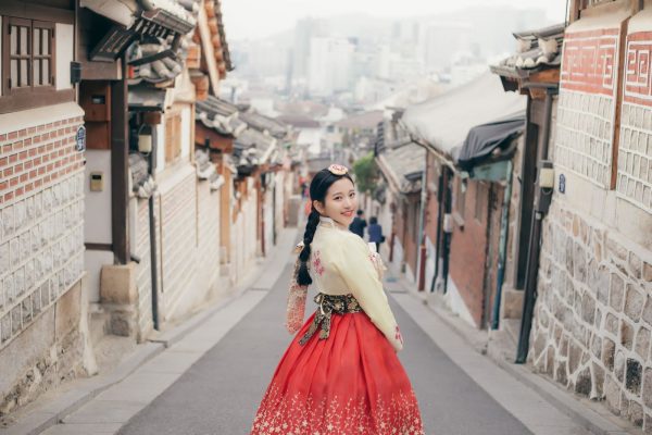 Hanbok - trang phục truyền thống của Hàn Quốc