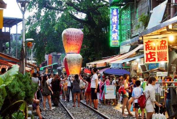 Phố cổ Thập Phần (Shifen Old Street)